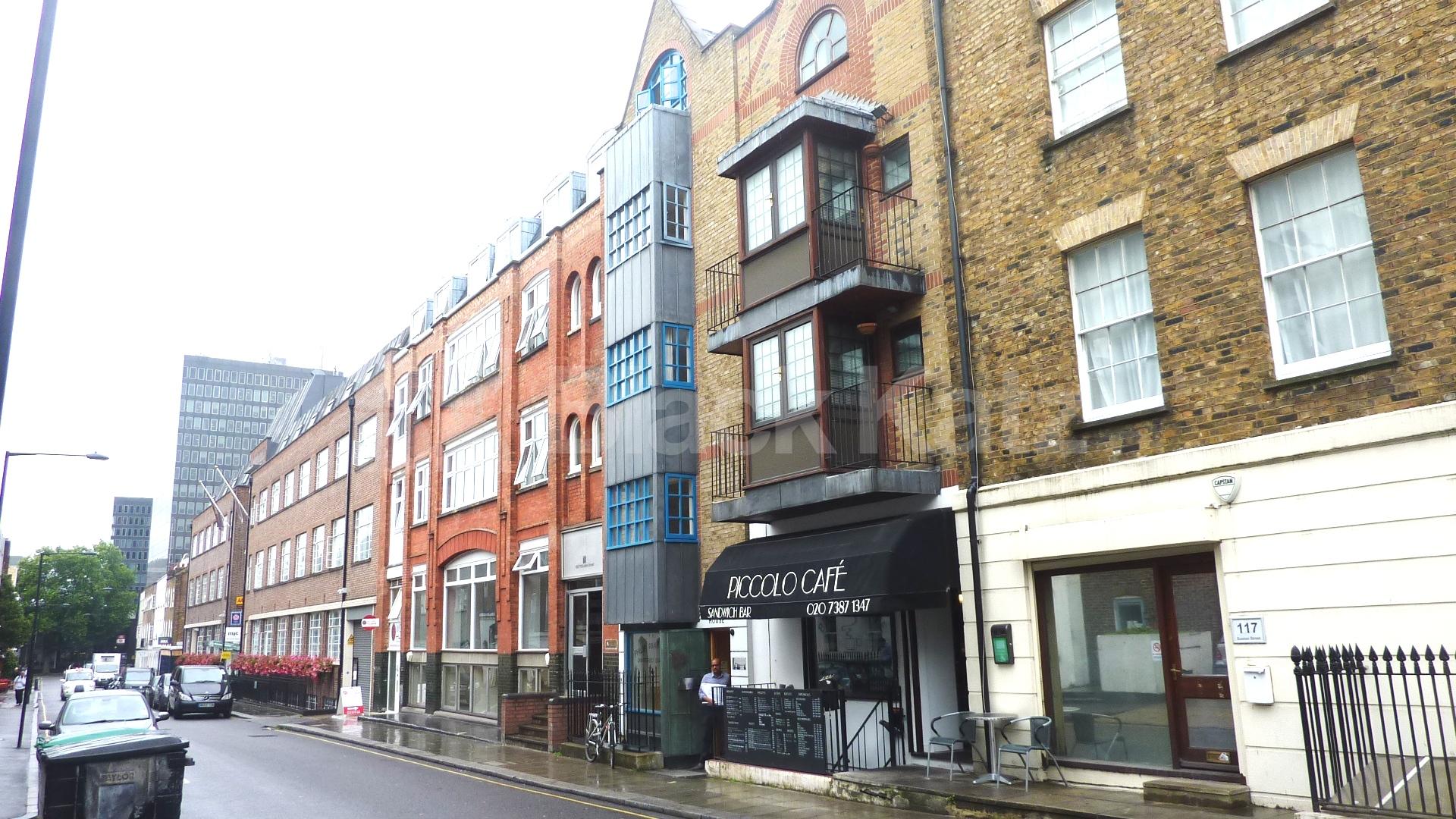 Beautifully landscaped Studio Apartment, Furnished Studio in Euston